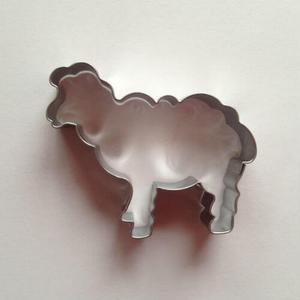 Húsvéti sütikiszúró birka bárány forma 6 x 7 cm