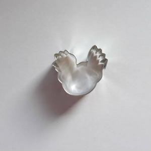 Kis tyúk kiszúró forma, mézeskalács figura 3,5 cm