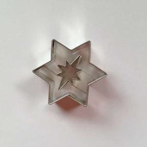 Linzer kiszúró csillag sarkcsillag középpel 4,5 cm - linzer felső