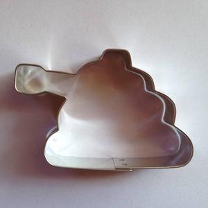 Tank sütikiszúró, mézeskalács forma 4,9 x 7,5 cm