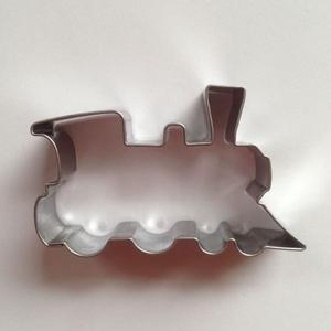 Vonat mozdony sütikiszúró forma 3,5 x 6 cm